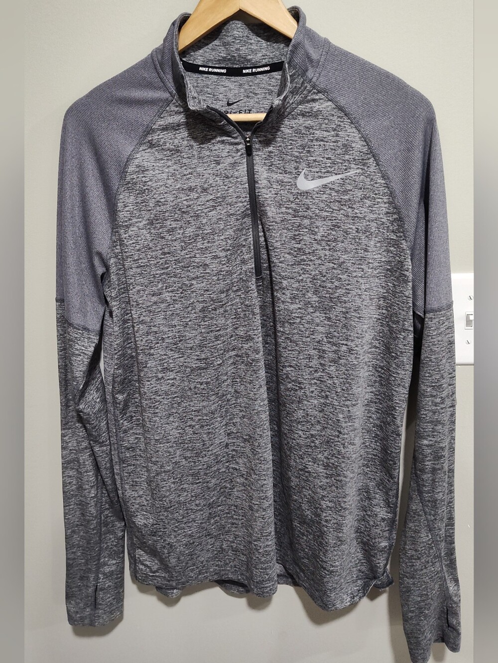 Nike Dri-FIT Men's Gray Heather Running 1/4 Zip Mock Neck Long Sleeve Pullover M